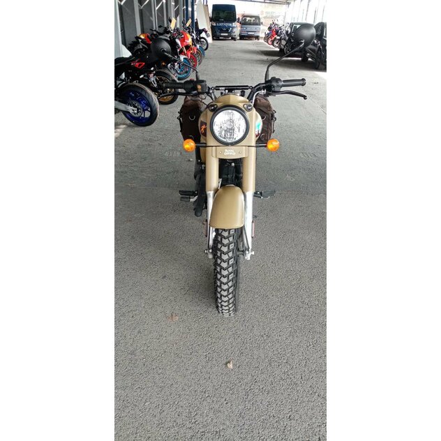 Royal enfield classic 350  limitovaná edícia - 0-02-05-4e674f2db62e61418454e7f34e2d2ad7372e9d7e8f8200bd52dbfbcf04ef4c55_e4c5da95dba54a9a