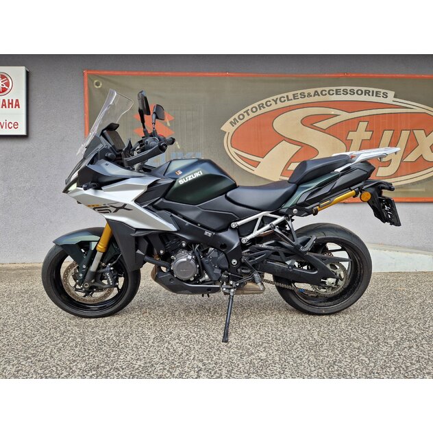 Suzuki gsx-s1000gx zelená - 20241028_114513