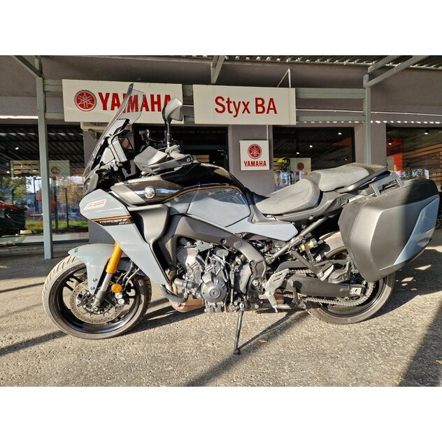 Yamaha tracer 9 gt plus  power grey demo - 20241028_143830