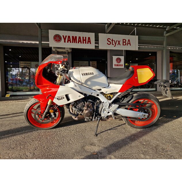 Yamaha xsr 900 gp legend red demo - 20241028_152105