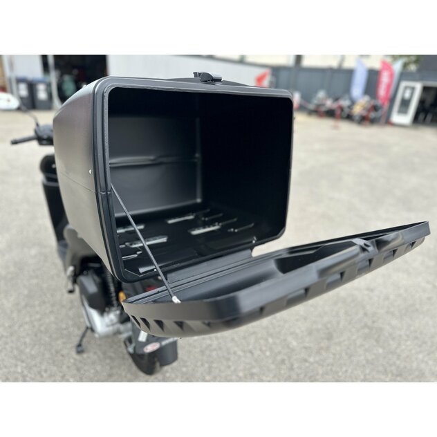 Honda vision 110 čierna + držiak s mega boxom a termo taškou - IMG_9787