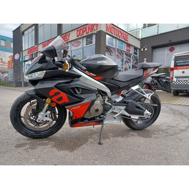 Aprilia rs 660 e5 racing black - 20241022_145924