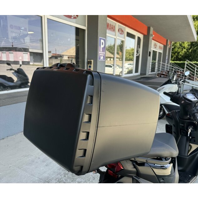 Yamaha rayzr 125 + držiak s mega boxom a termo taškou - IMG_5421