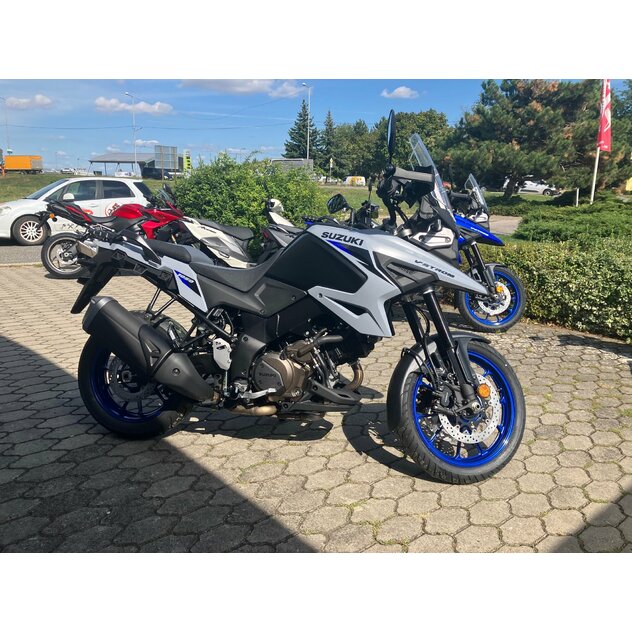 Kópia suzuki dl1050 v-strom šedá testbike - IMG_4580