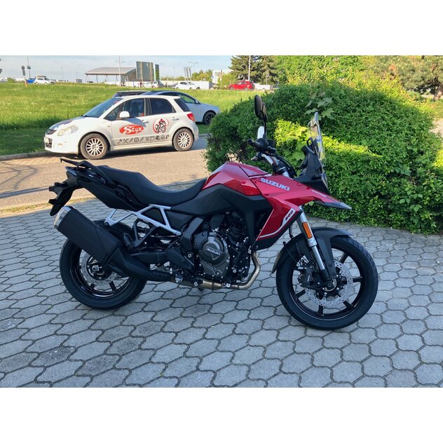 Suzuki dl800 červená - IMG_5008