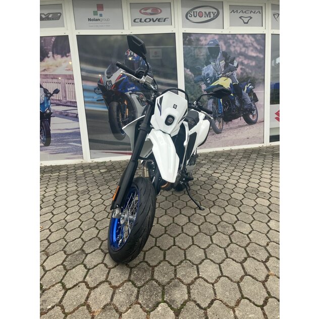 Suzuki dr-z4 sm biela - IMG_5510