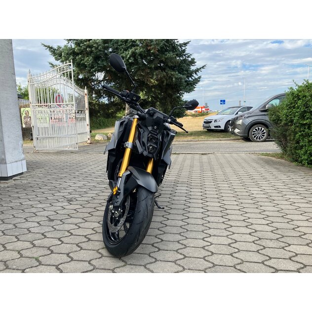 Suzuki gsx-s1000  čierna - IMG_6189