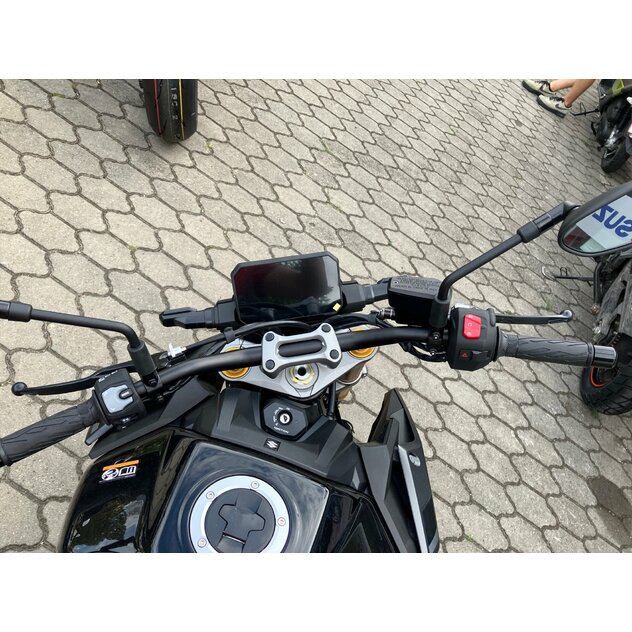Suzuki gsx-s1000  čierna - IMG_6190