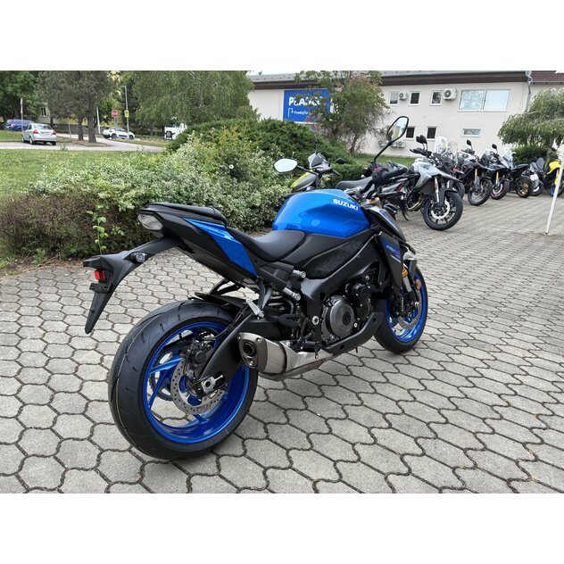 Suzuki gsx-s1000 modrá - IMG_1652