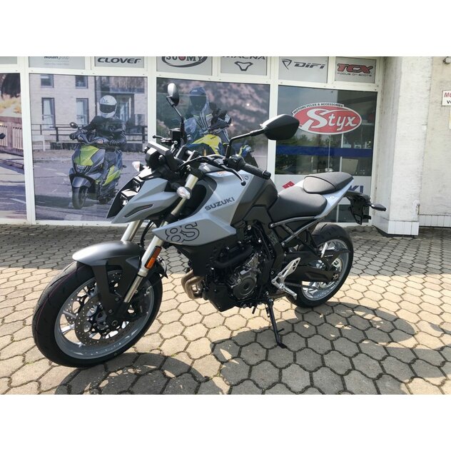 Suzuki gsx8s šedá - IMG_9812