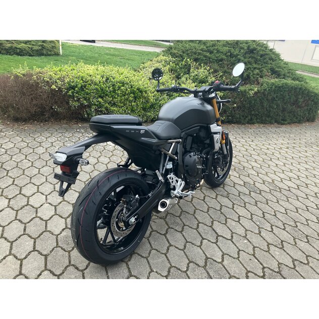 Suzuki gsx8t čierna - IMG_5768