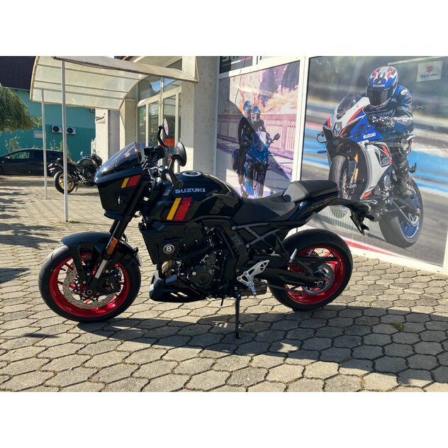 Suzuki gsx8tt čierna - IMG_5312