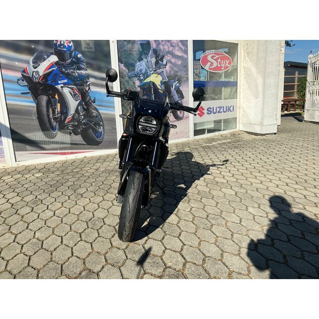 Suzuki gsx8tt čierna - IMG_5314