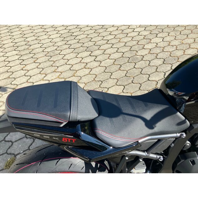 Suzuki gsx8tt čierna - IMG_5317