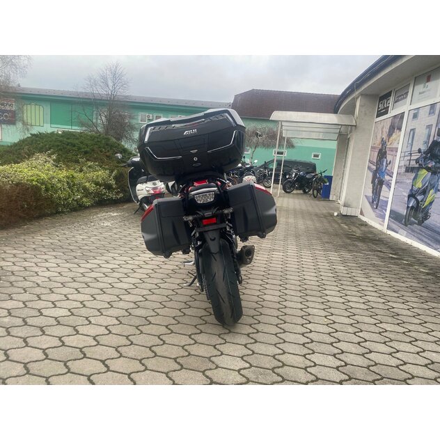 Suzuki gsxs1000gt červená - IMG_3809