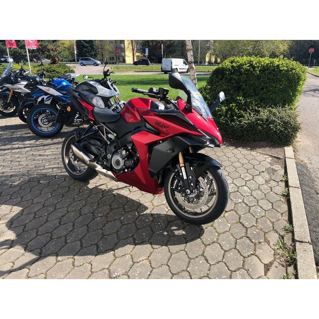 Suzuki gsxs1000gt červená testovacia - Img 2339