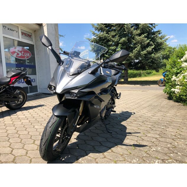 Suzuki gsxs1000gt šedá - IMG_2804