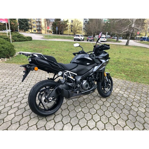 Suzuki gsxs1000gx čierna - IMG_2248