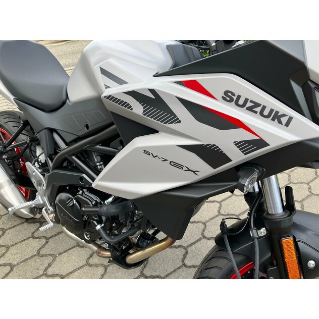 Suzuki sv7gx šedá - IMG_6201