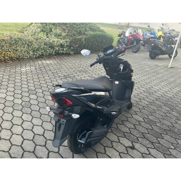 Suzuki un125 avenis black - IMG_5547