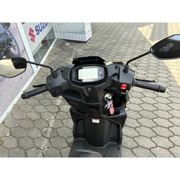 Suzuki un125 avenis black s pizza boxom - IMG_2151