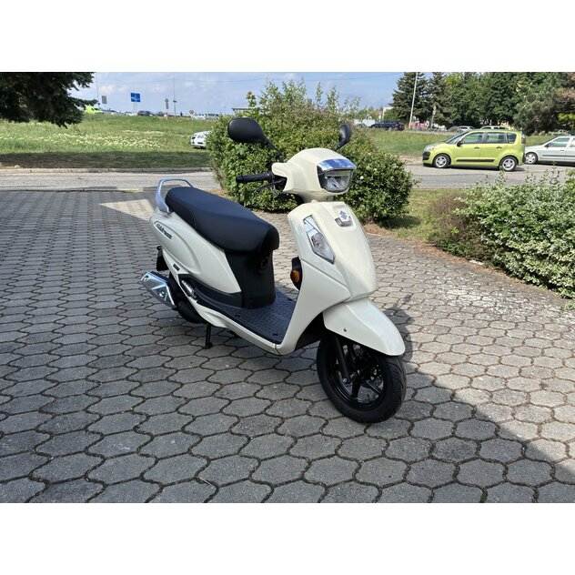 Suzuki uz125 address biely - IMG_1622