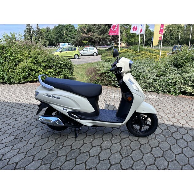 Suzuki uz125 address biely - IMG_1623