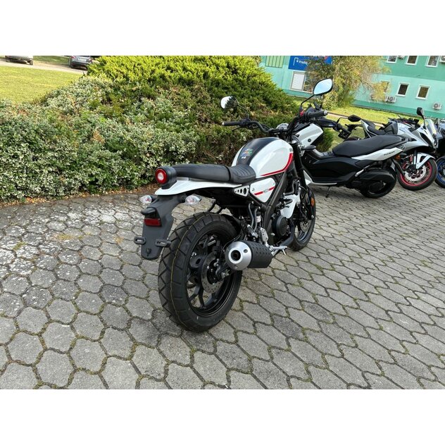 Xsr125 biela - IMG_0458