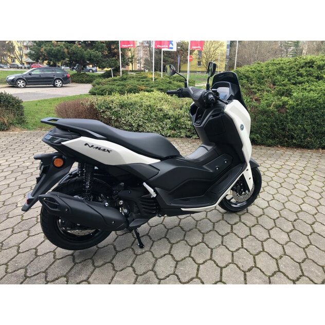 Yamaha nmax125 biela - IMG_2292
