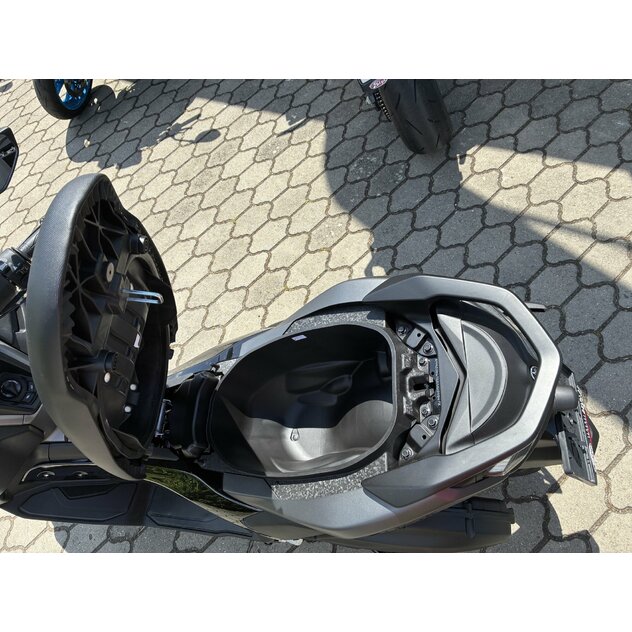 Yamaha nmax125 čierna - IMG_1751