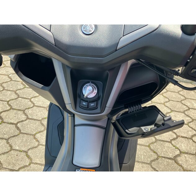 Yamaha nmax125 techmax šedá - IMG_5122