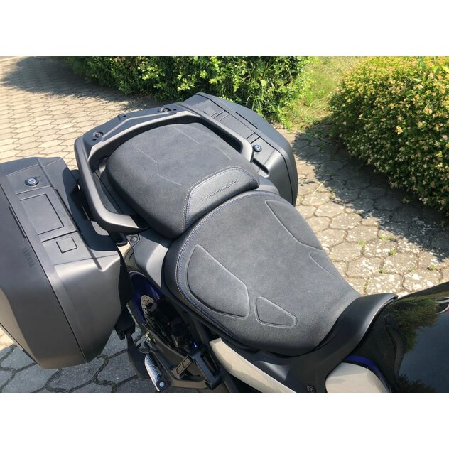 Yamaha tracer 9 gt + šedá - IMG_2875