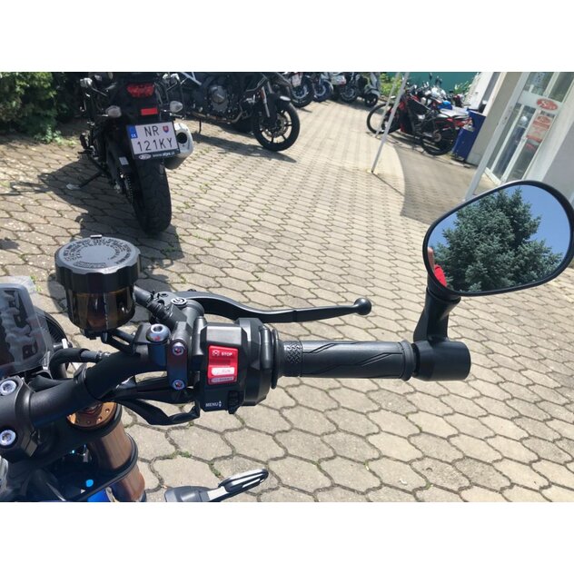 Yamaha xsr900 modrá - IMG_0508