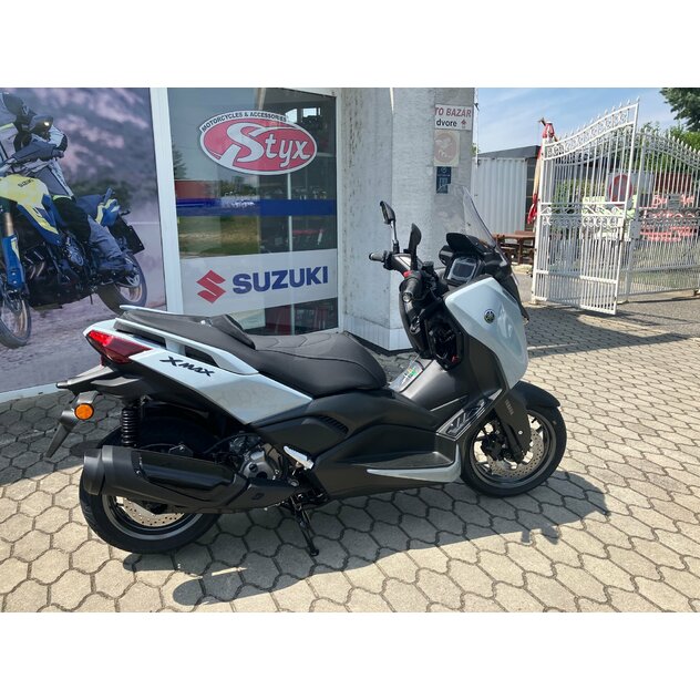 Yamaha yp300r xmax tech max plus šedý - IMG_6119