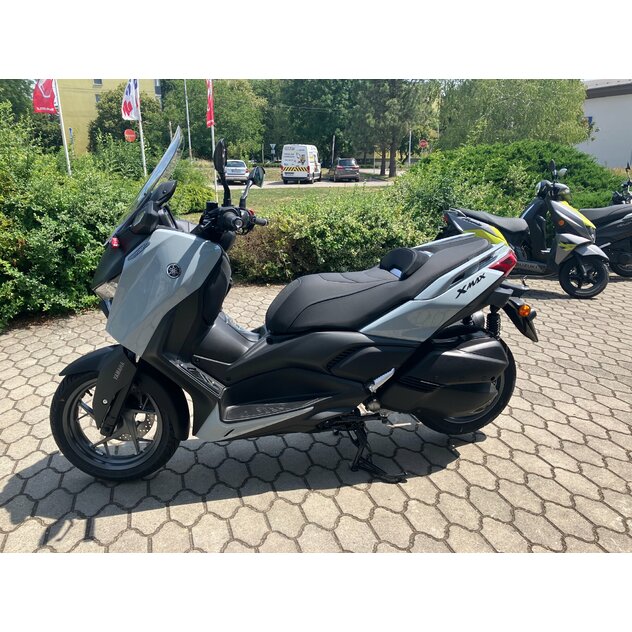 Yamaha yp300r xmax tech max plus šedý - IMG_6120