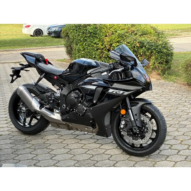 Yamaha yzf-r1 čierna - IMG_0462