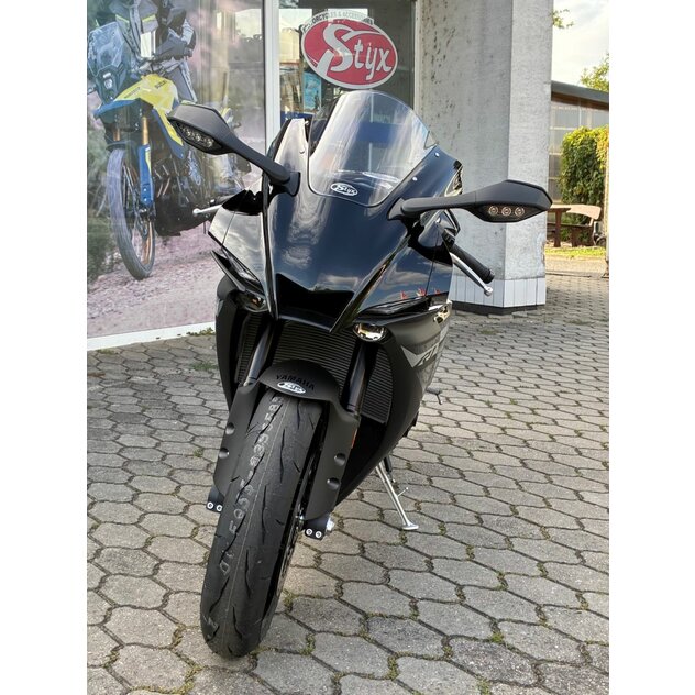 Yamaha yzf-r1 čierna - IMG_0468