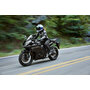 Yzf-r3  2025 midnight black - 2025-Yamaha-YZF-R320-EU-Midnight_Black-Action-002-03