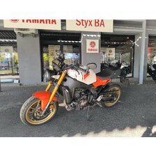 YAMAHA XSR900 2025 legend red DEMO