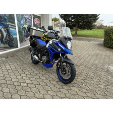 SUZUKI DL650XT V-STROM MODRO-BIELA S DOPLNKAMI
