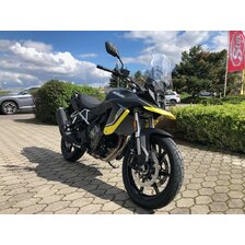 SUZUKI DL800 ČIERNA
