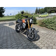 SUZUKI GSX8T ZLATÁ