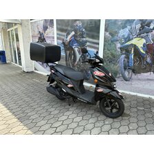 SUZUKI UN125 AVENIS BLACK S PIZZA BOXOM