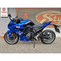 GSX-8R modrá