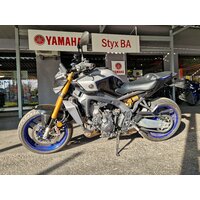 YAMAHA MT-09 SP 2024  icon performance DEMO