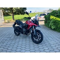 SUZUKI DL800 ČERVENÁ