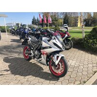 SUZUKI GSX-8R STRIEBORNÁ TESTOVACIA