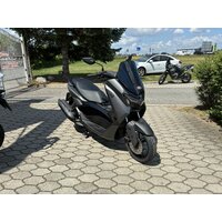 YAMAHA NMAX125 ČIERNA