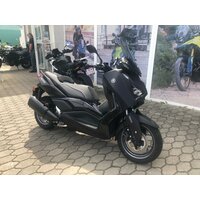 YAMAHA YP300R XMAX TECH MAX HNEDÁ