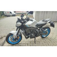 Yamaha MT-09 Y-AMT - šedá DEMO